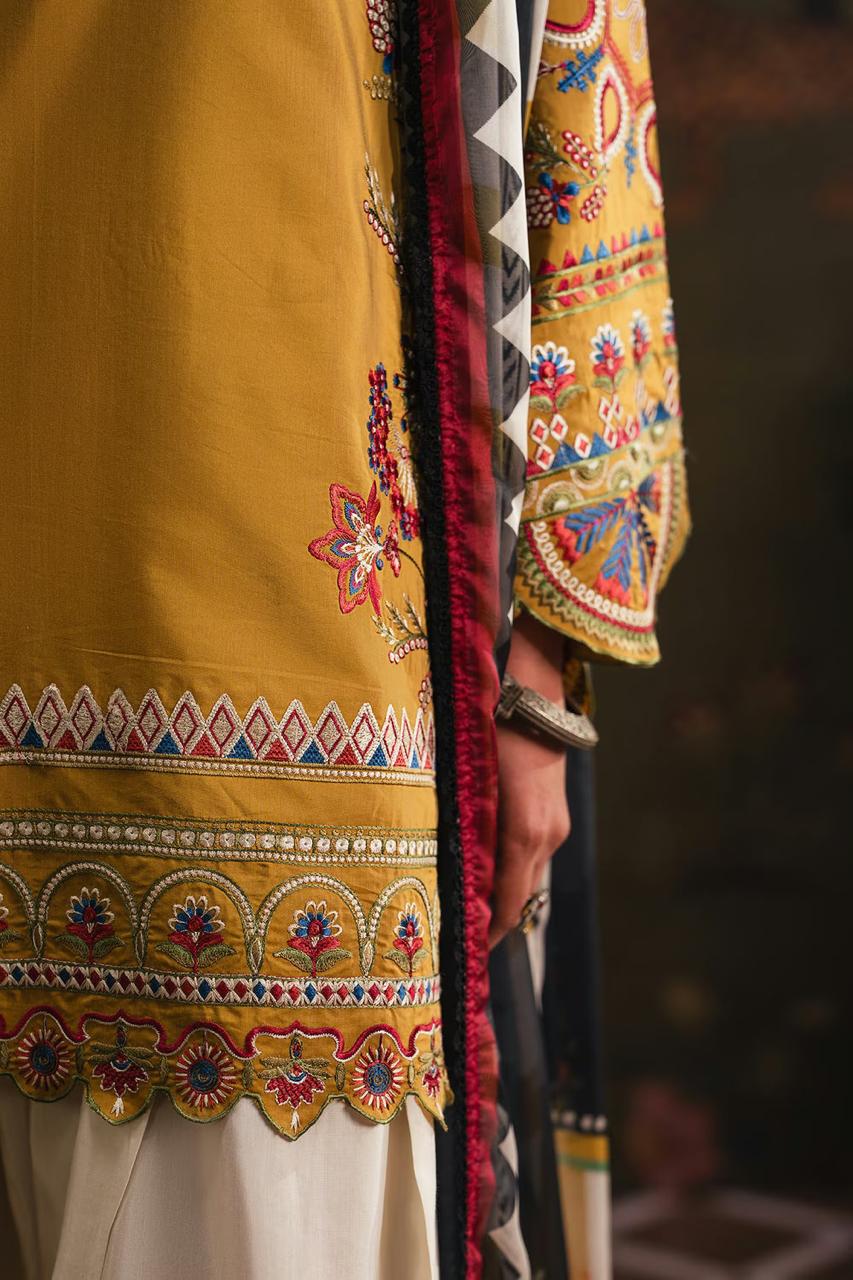 Safina Luxury Lawn Cotton Embroidered 3PC Suit With Digital Printed Dupatta