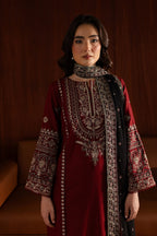 Royal Pret Luxury Lawn Embroidered 3PC Suit With Chiffon Dupatta