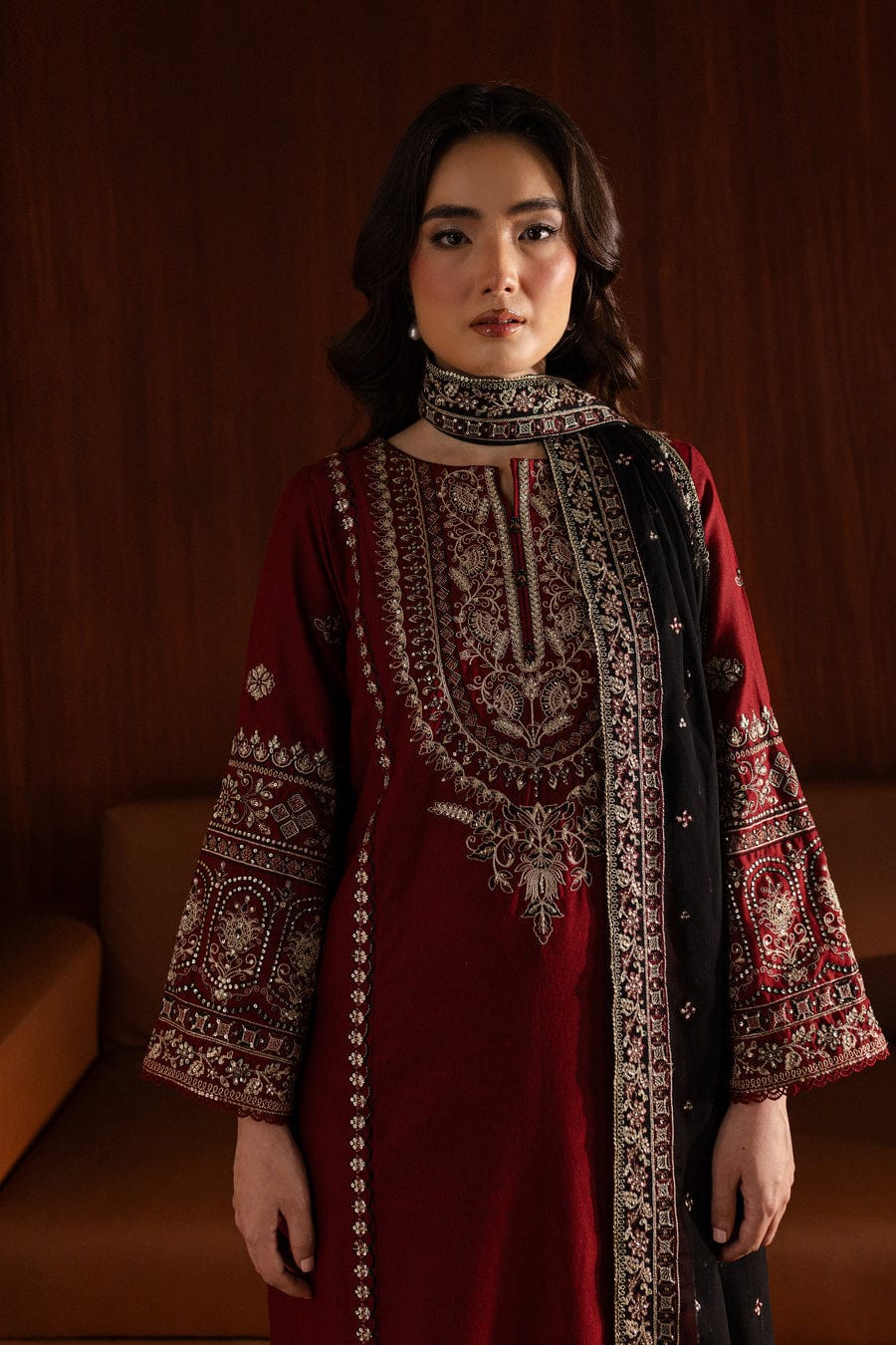 Royal Pret Luxury Lawn Embroidered 3PC Suit With Chiffon Dupatta