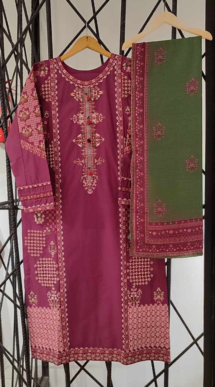 ETHEREAL ETHNIC COLLECTION – EMBROIDERED FESTIVE 3PC