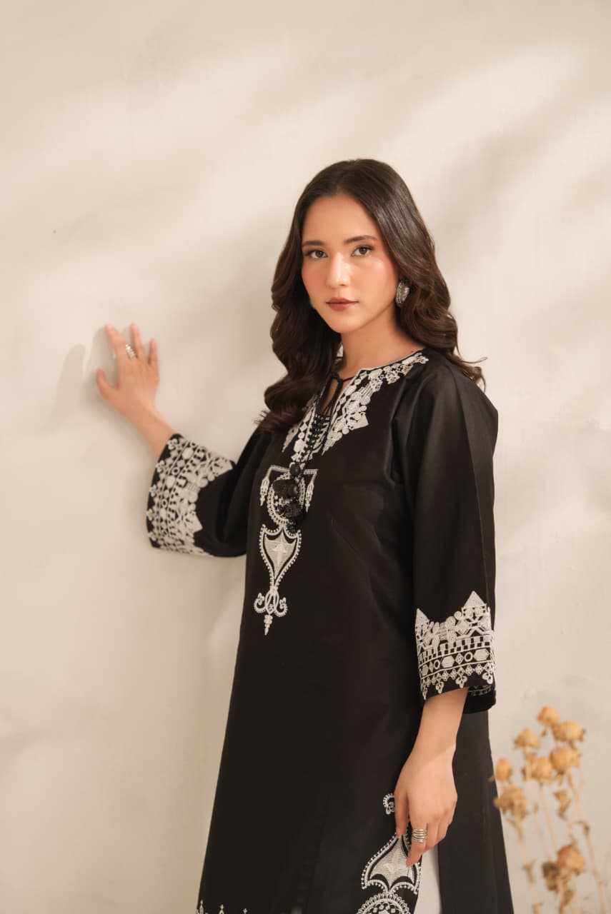 AIZA EMBROIDERY PREMIUM COLLECTION – 2PC (SHORT SHIRT & PLAZO)