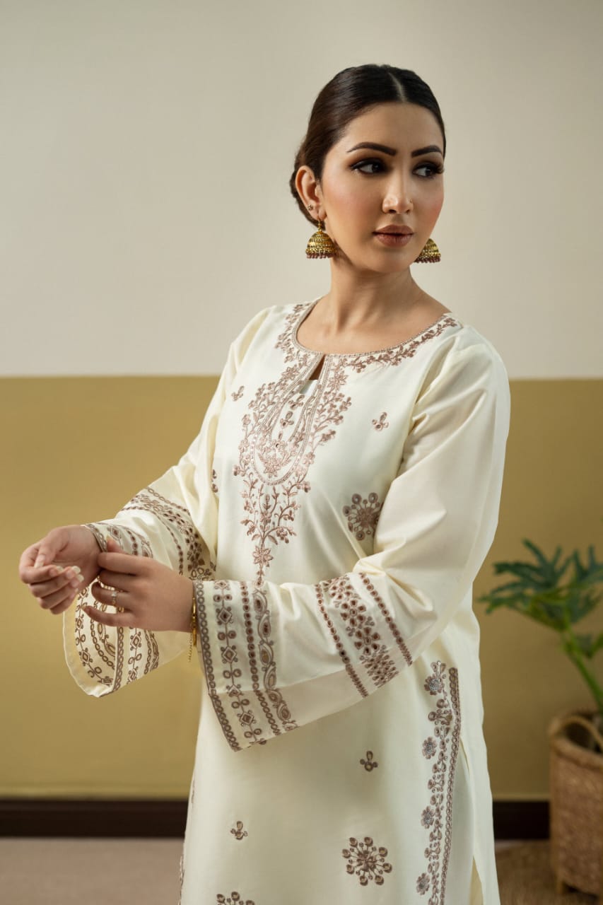 CREAM VILA EMBROIDERY PREMIUM COLLECTION – 2PC (SHORT SHIRT & PLAZO)