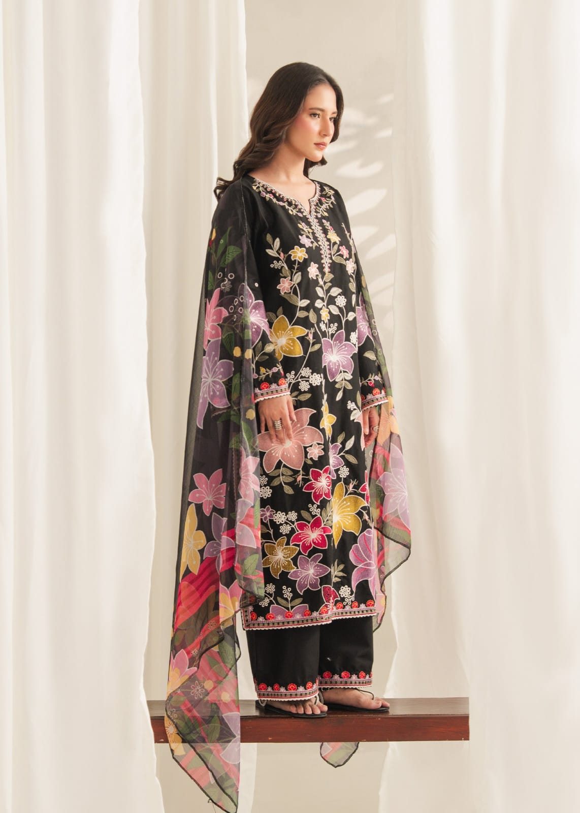 PREMIUM LAWN EMBROIDERED 3PC SUIT – CREAM EDITION