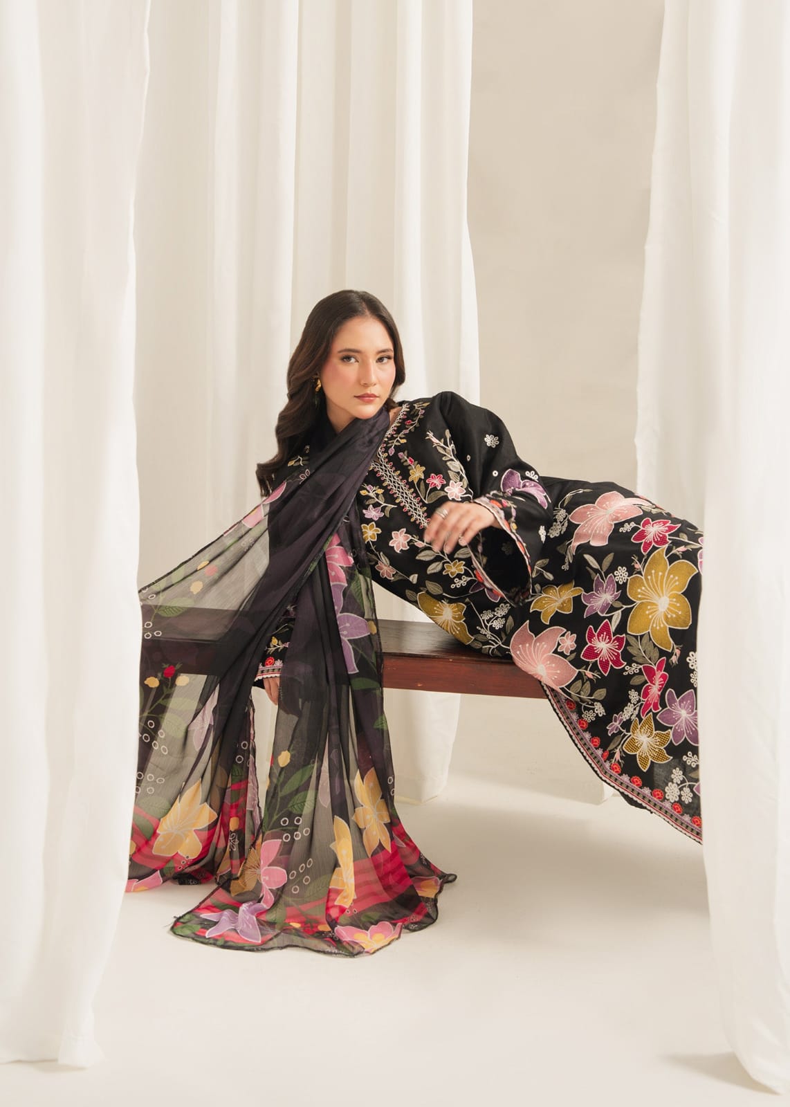 PREMIUM LAWN EMBROIDERED 3PC SUIT – CREAM EDITION