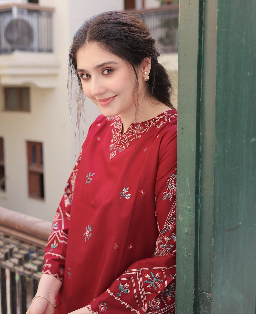DUA EMBROIDERY 2PC (FARSHI)
