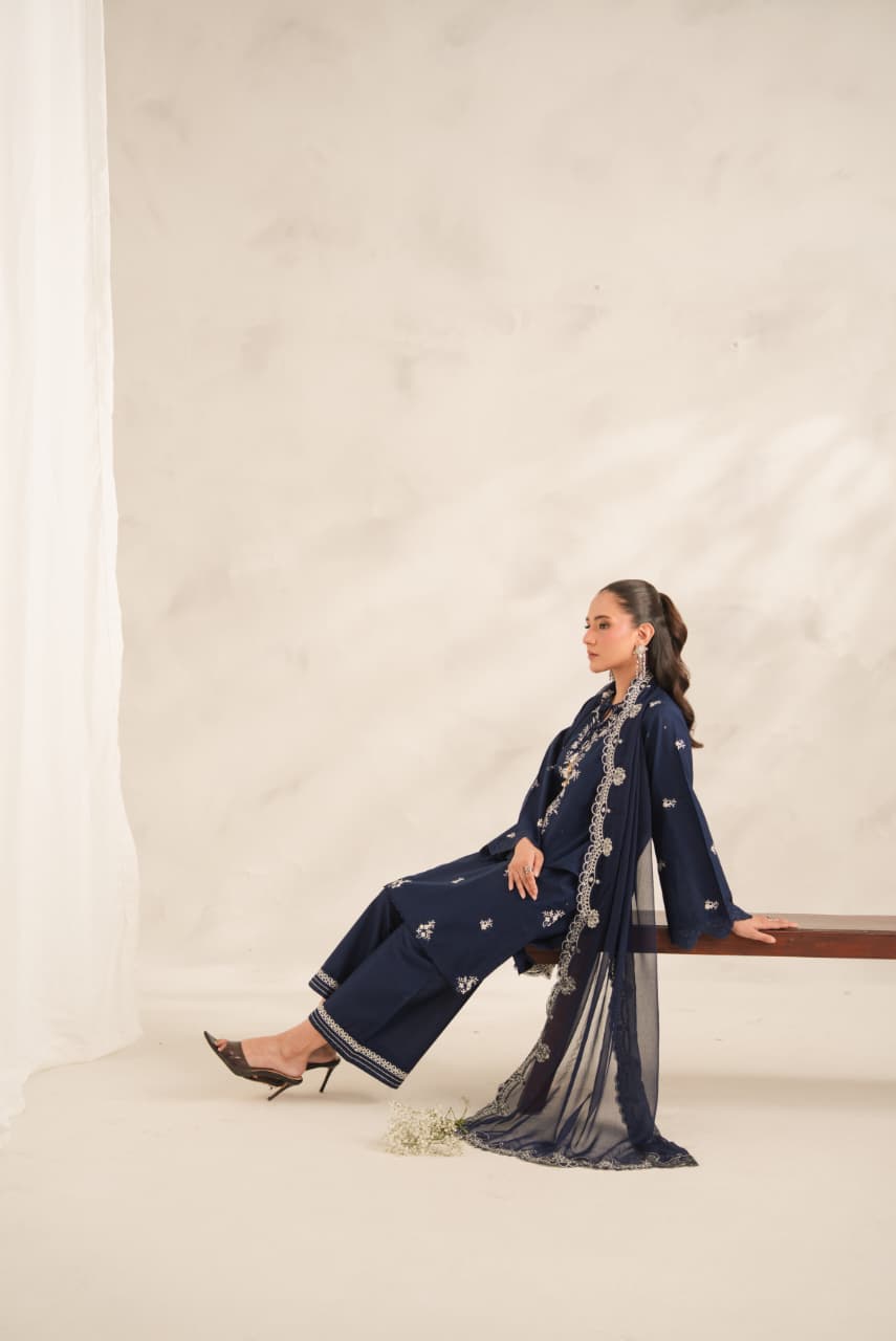 GUL-E-JAN EMBROIDERED 3PC (PLAZO)