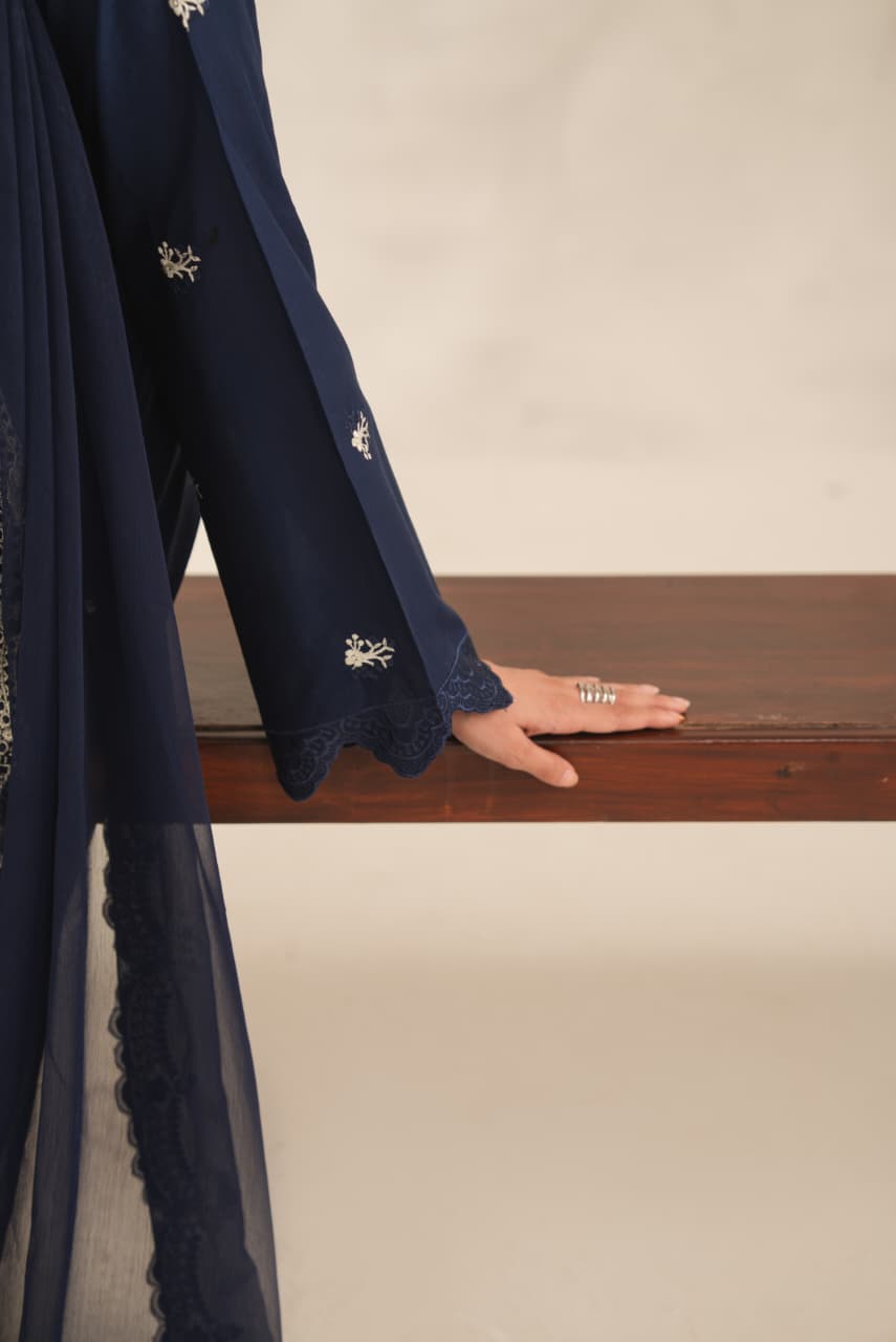GUL-E-JAN EMBROIDERED 3PC (PLAZO)