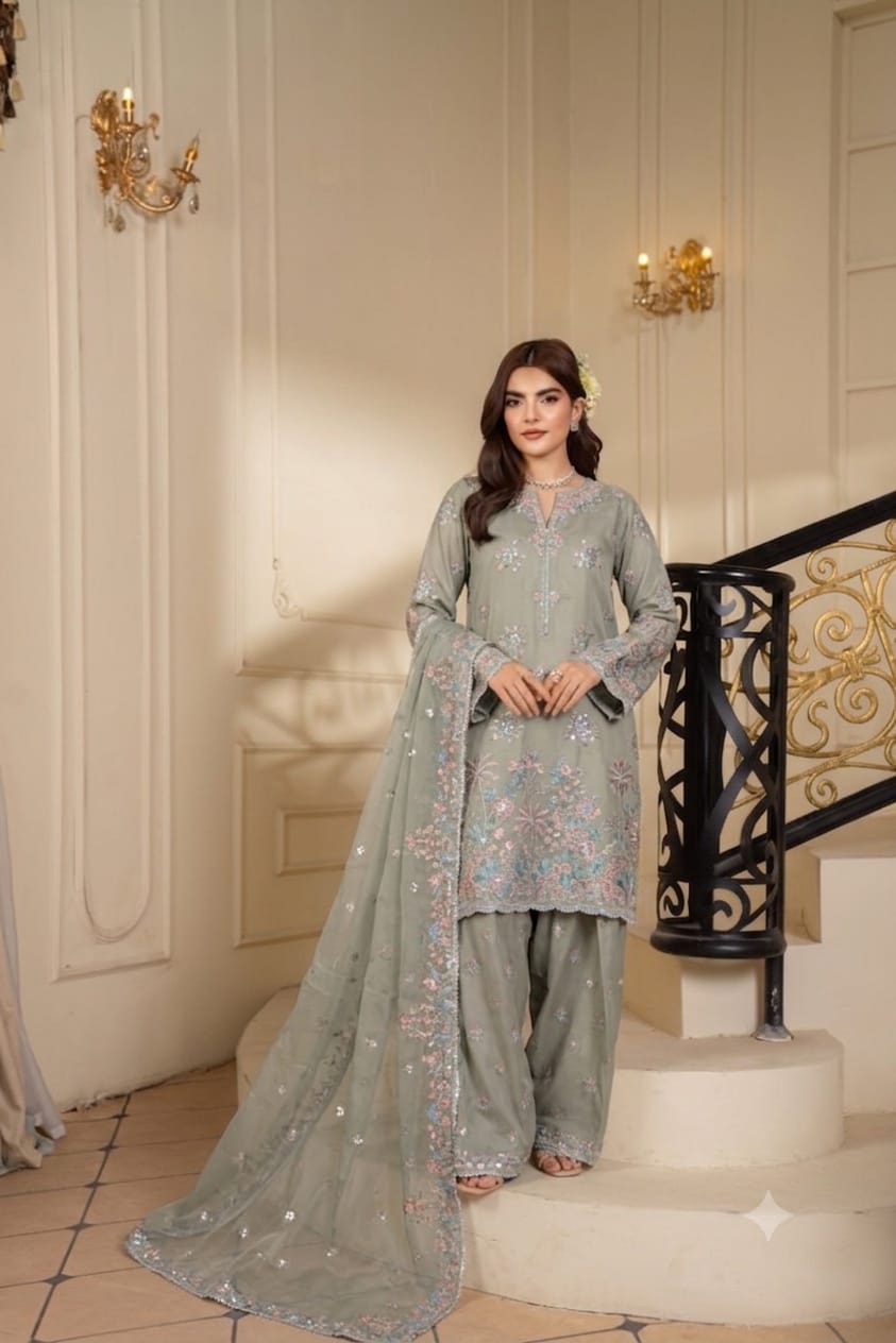 ELEGANT INDIAN SILK HEAVY EMBROIDERED 3PC
