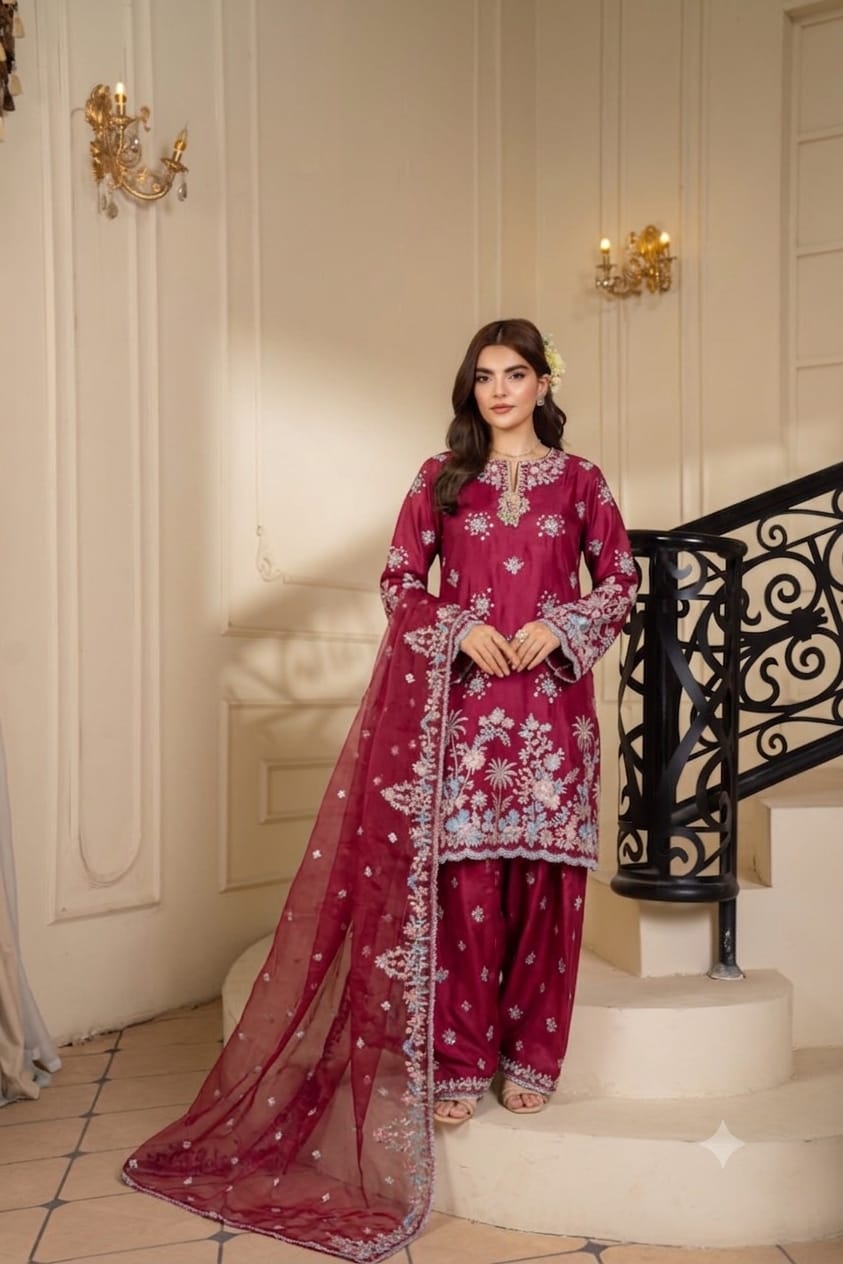 ELEGANT INDIAN SILK HEAVY EMBROIDERED 3PC