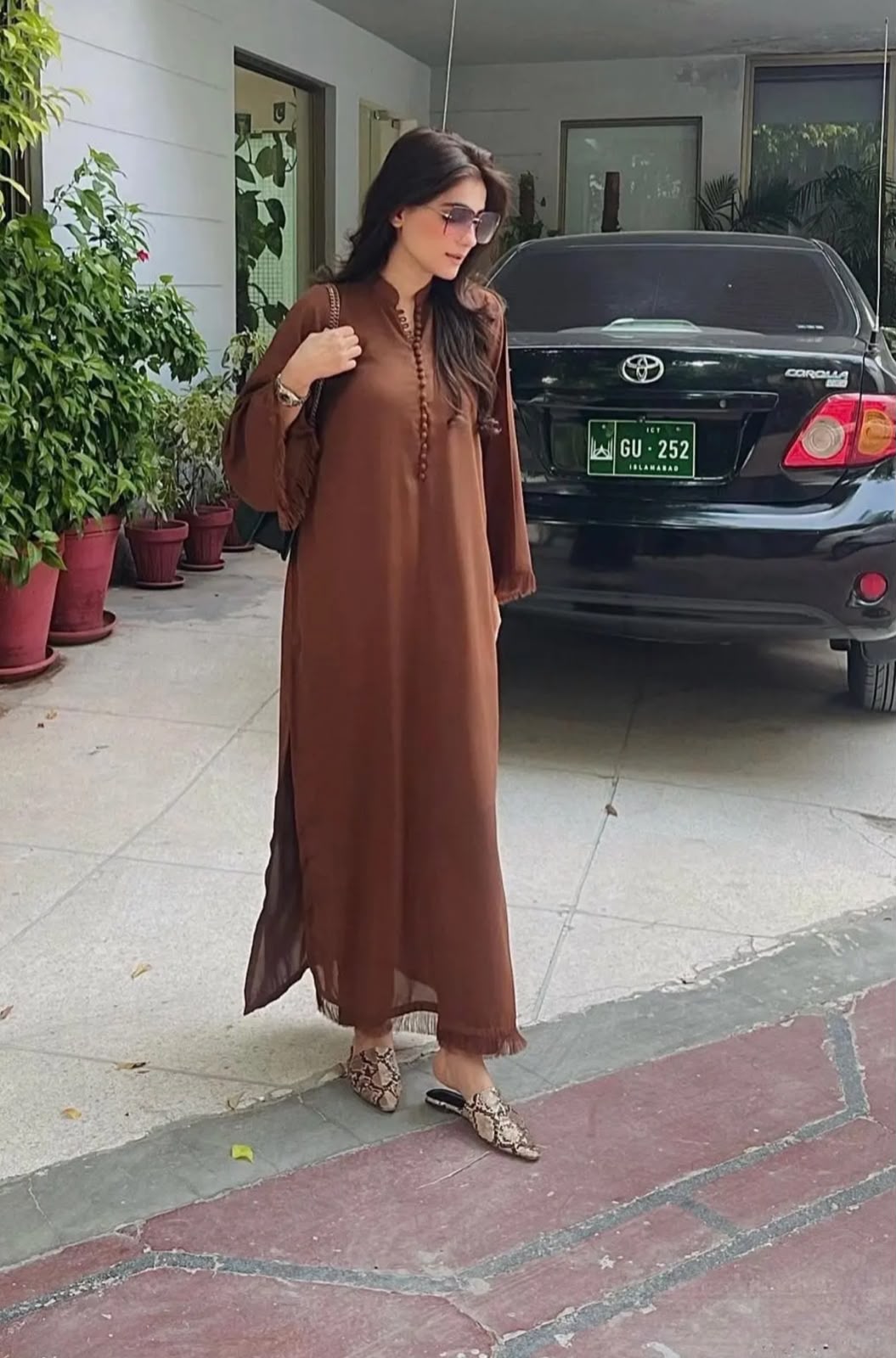 EXPORT QUALITY EMBROIDERED LAWN 3PC