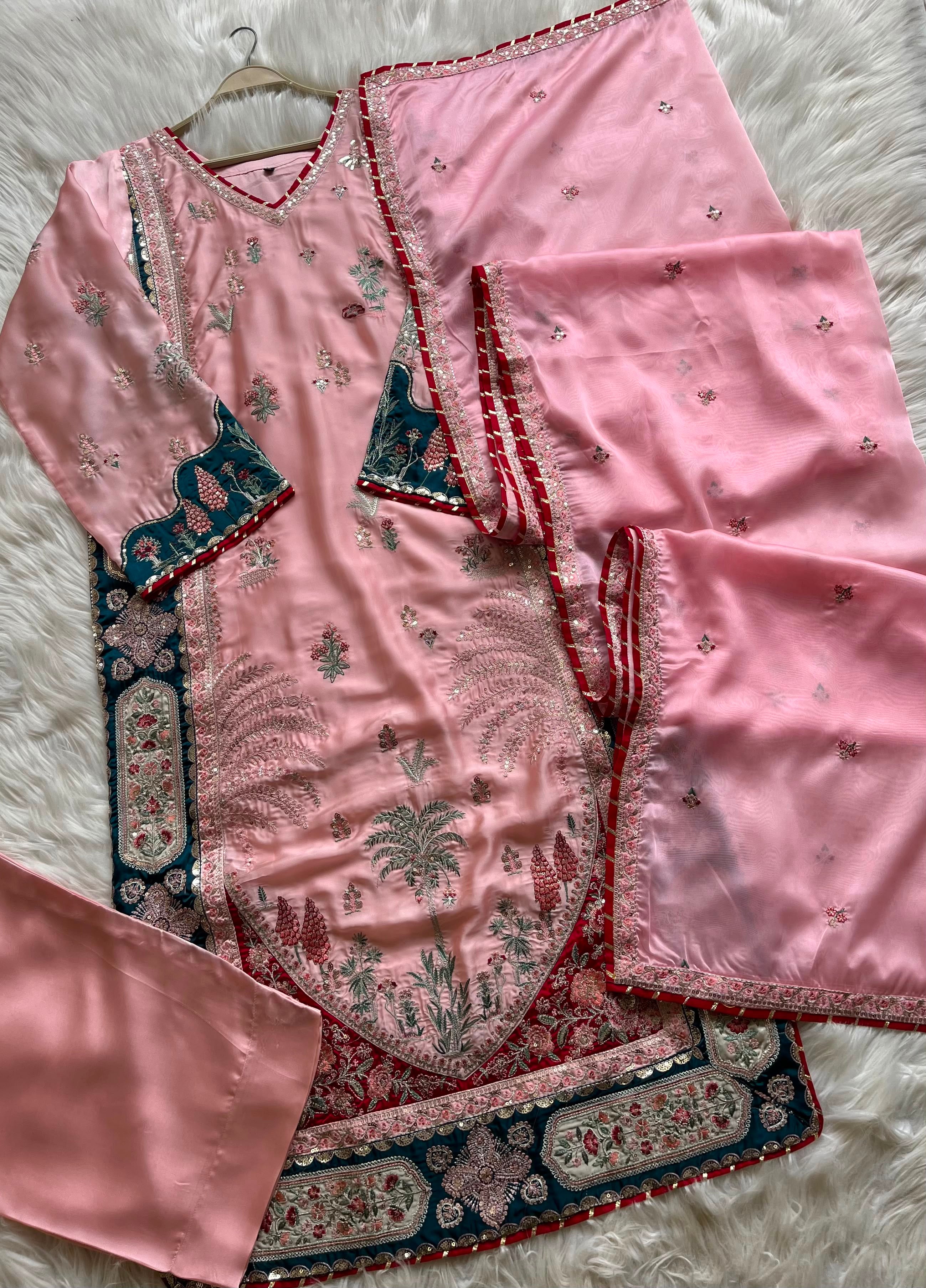 LUXURY EMBROIDERED & APPLIQUE SILK 3PC