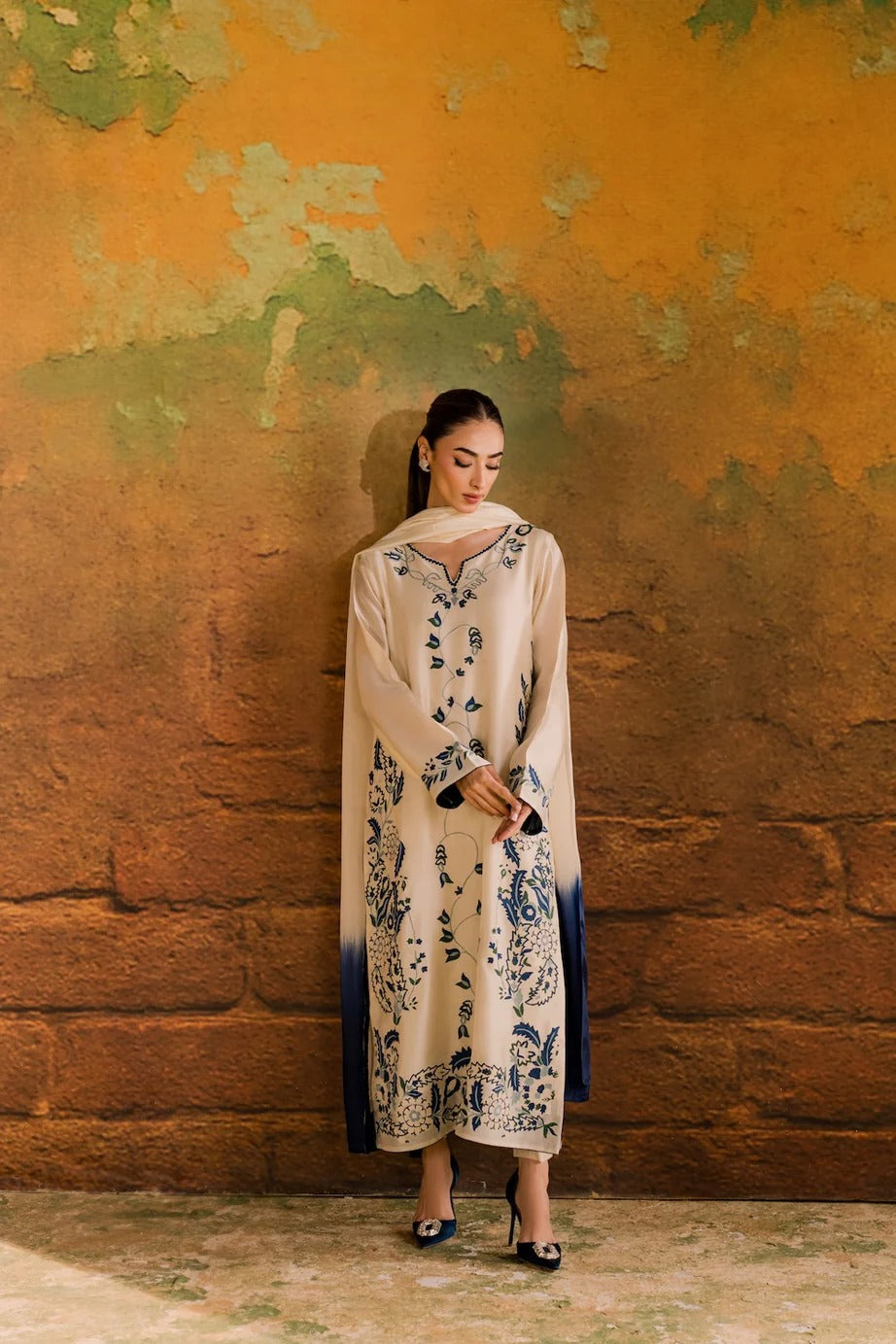 AARINA BLUE EMBROIDERED 3PC