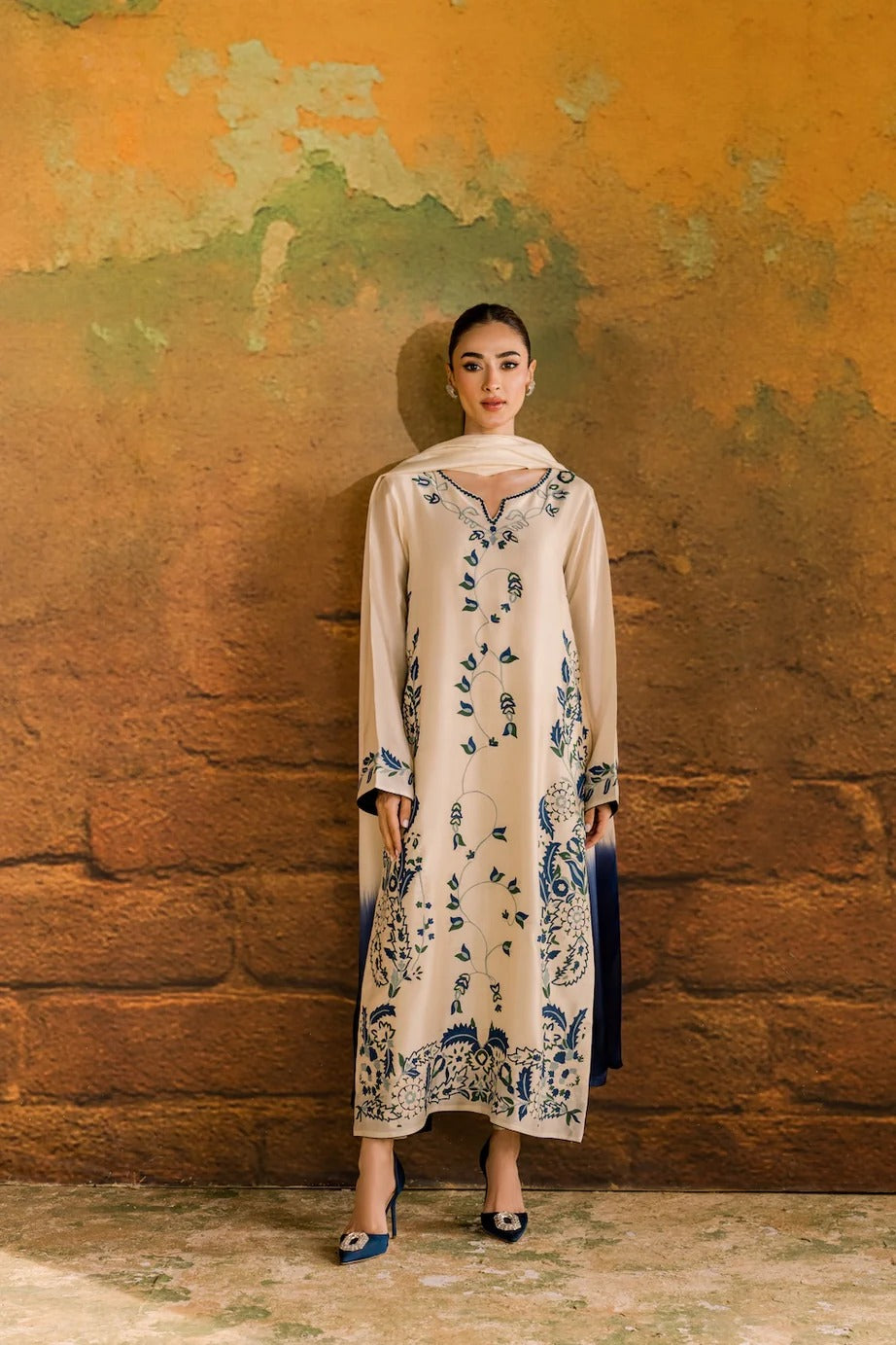 AARINA BLUE EMBROIDERED 3PC